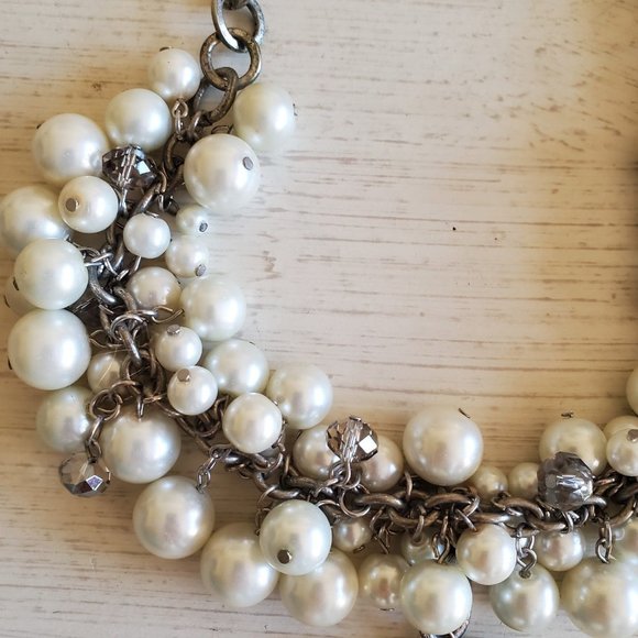 Jewel Kade Vintage Pearl/Swarovski Crystal Necklace & Glitter Heart Charm - Picture 6 of 9